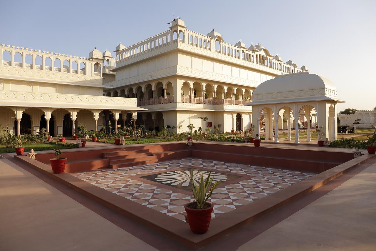 Laxmi Palace Dausa Exteriér fotografie